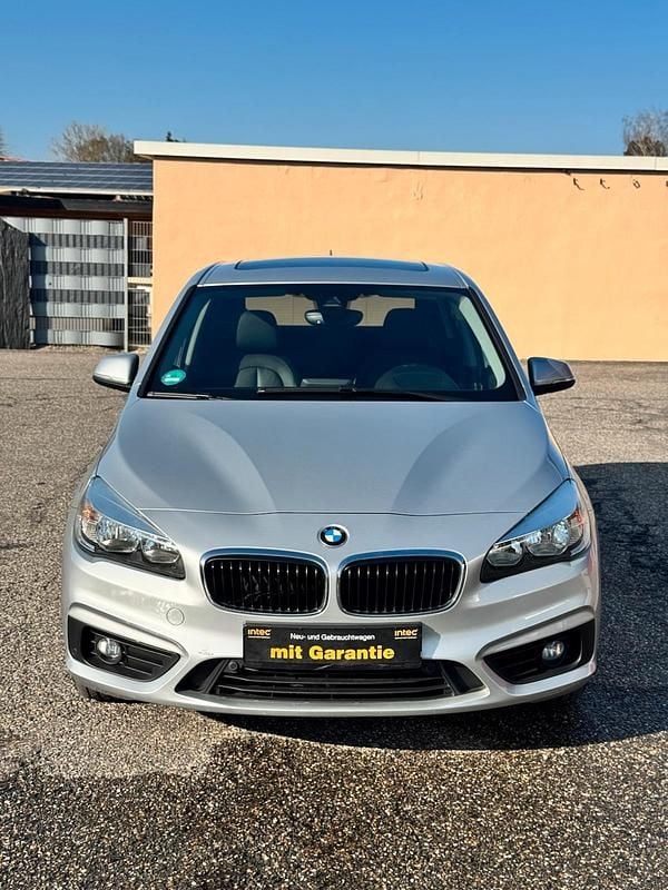 Gebraucht BMW 218 Advantage 136 PS (100 kW) 2016 Silber Kombi