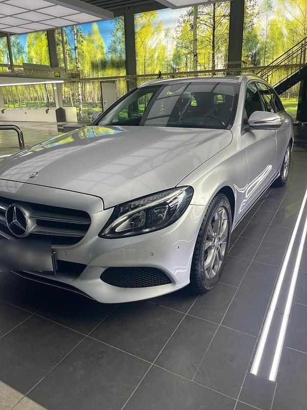 Silber Gebraucht 2015 Mercedes C220 Kombi | 13.999 € (Fairer Preis) - Bild 1/4
