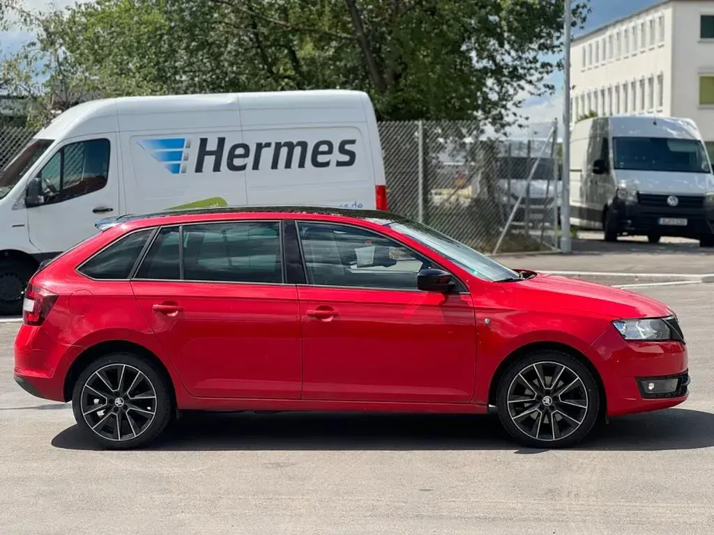 Gebraucht Skoda Rapid Style 90 PS (66 kW) 2015 Rot Kleinwagen