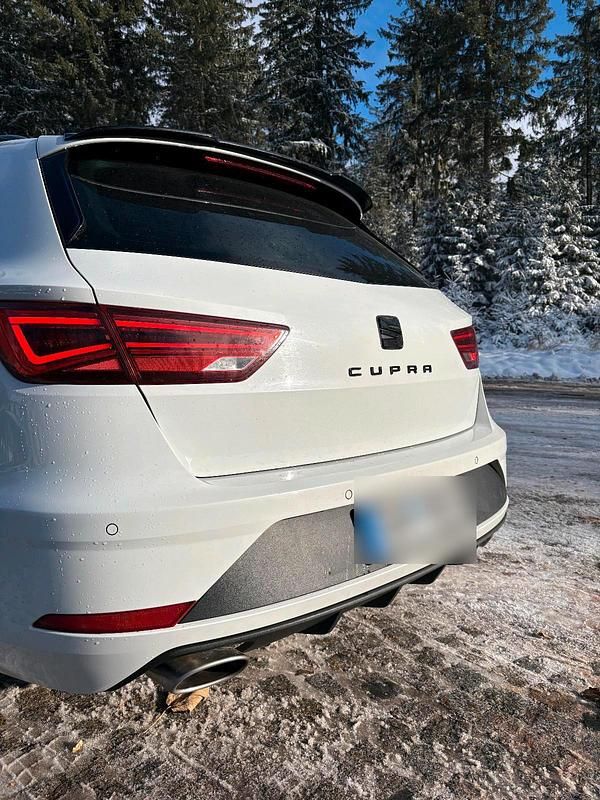 Gebraucht Seat Leon 4Drive 300 PS (220 kW) 2019 Weiß Kombi