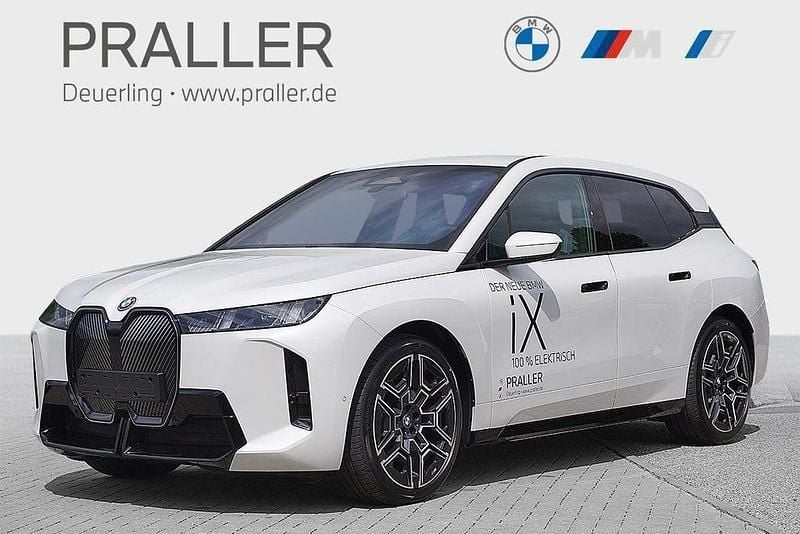 Mineralweiß Gebraucht 2025 BMW iX M Sport SUV | 84.900 € (Superpreis) - Bild 1/4