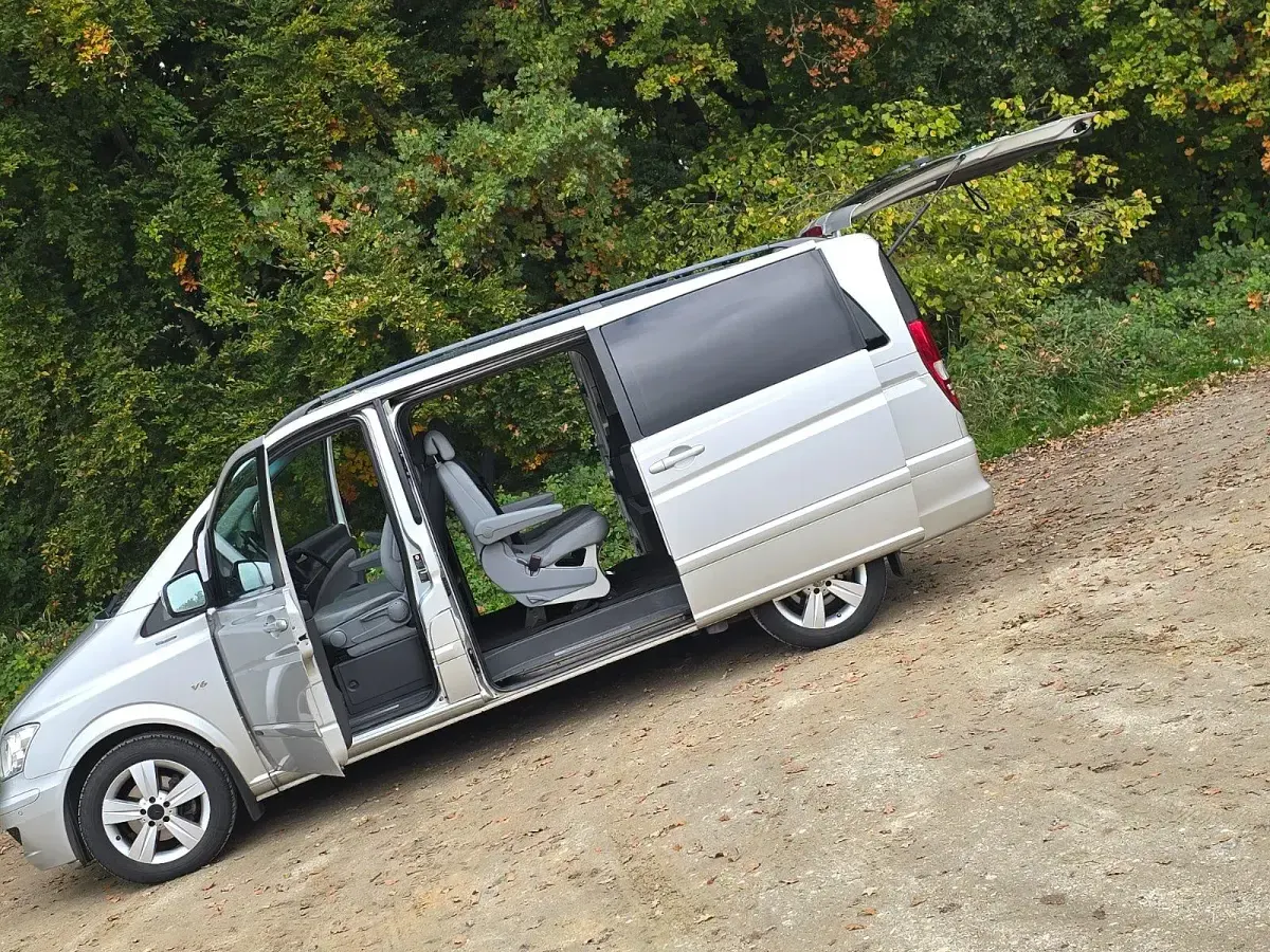 Gebraucht Mercedes Viano Edition 224 PS (164 kW) 2012 Silber Van / Kleinbus