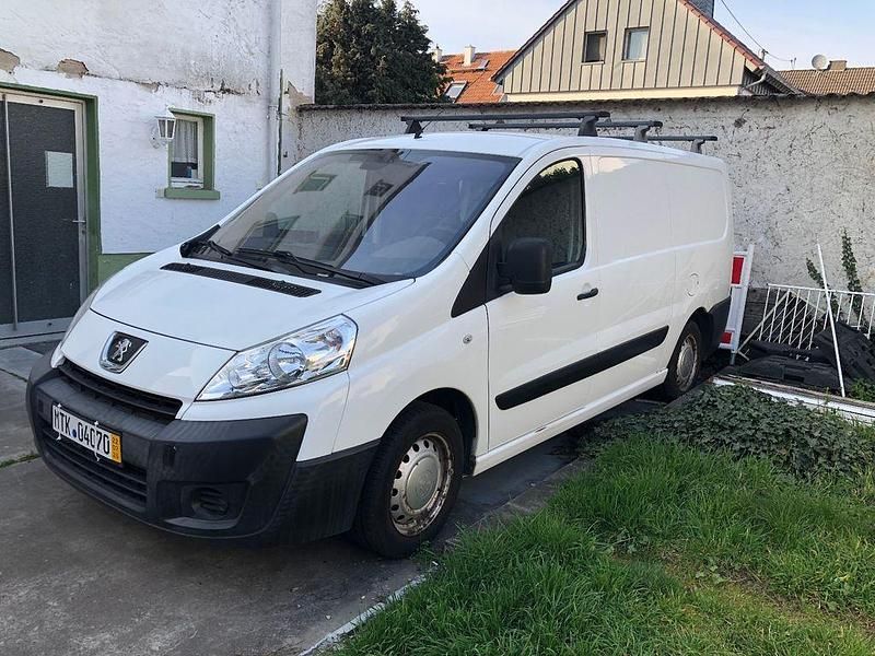 Gebraucht Peugeot Expert 90 PS (66 kW) 2009 Weiß Van