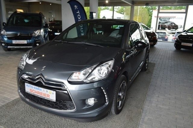 Gebraucht Citroën DS3 So Chic 92 PS (67 kW) 2012 Grau metallic Limousine