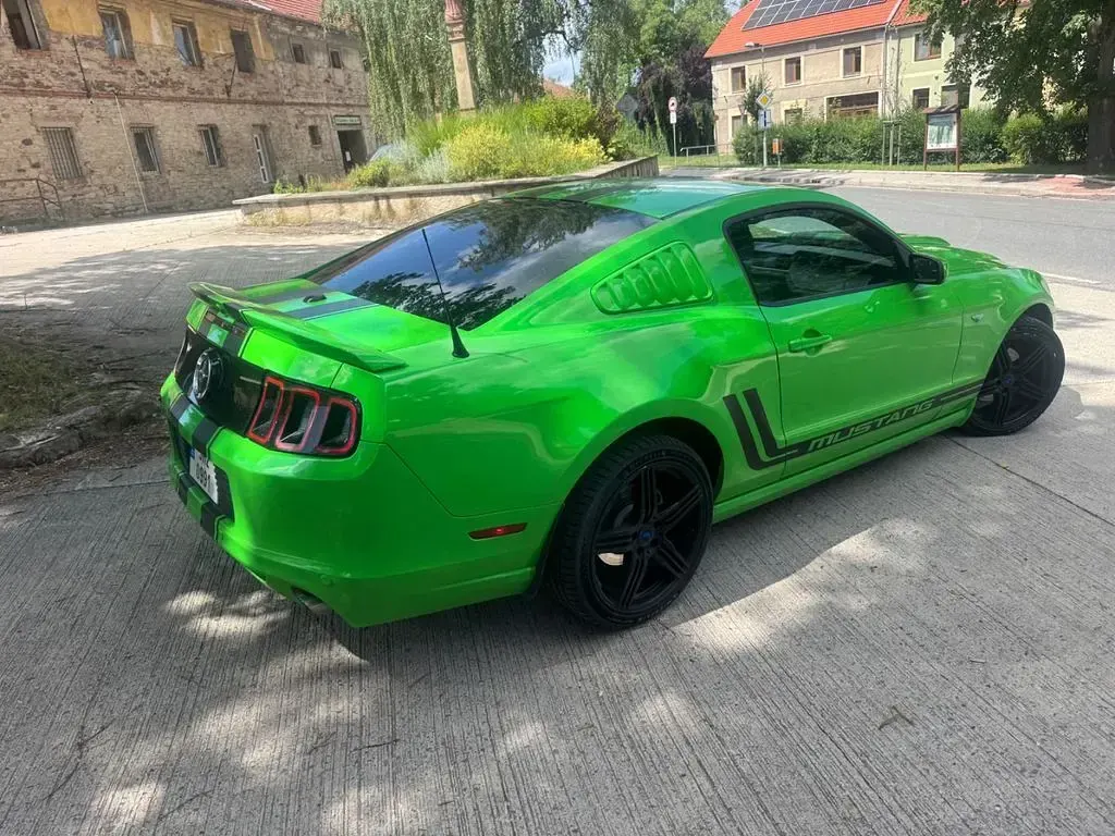 Gebraucht Ford Mustang 322 PS (236 kW) 2014 Grün Coupé