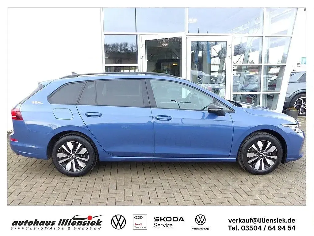 Gebraucht VW Golf VIII Goal 150 PS (110 kW) 2025 Blau Kombi
