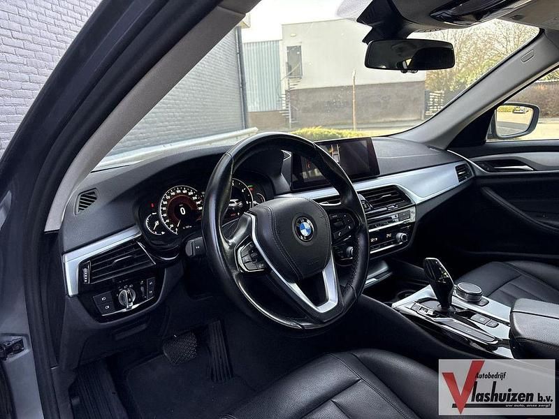 Gebraucht BMW 518 150 PS (110 kW) 2019 Silber Kombi