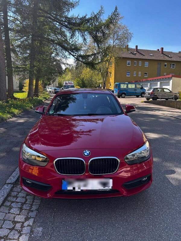 Rot Gebraucht 2017 BMW 116 Kleinwagen | 9.999 € (Guter Preis) - Bild 1/4