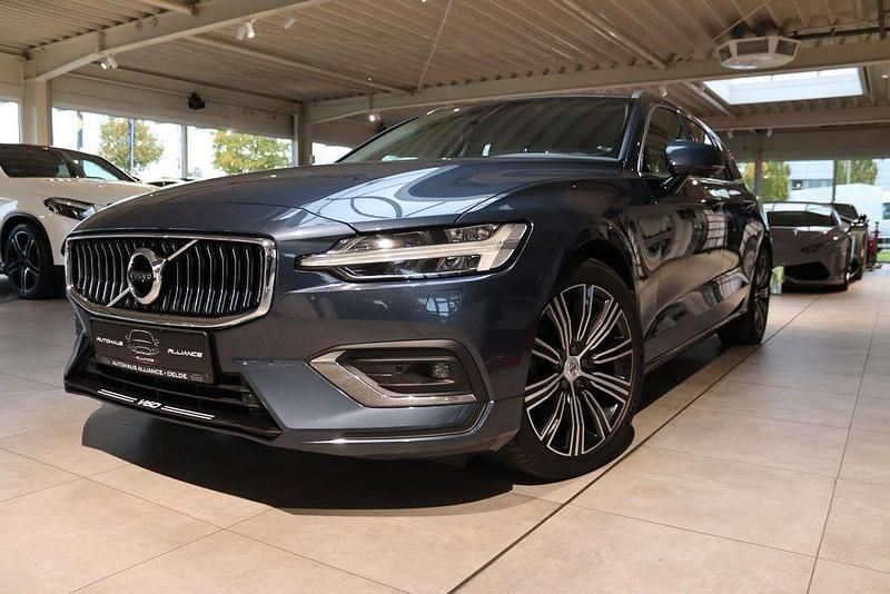 Blau Gebraucht 2019 Volvo V60 Inscription Kombi | 21.990 € (Etwas zu teuer) - Bild 1/4