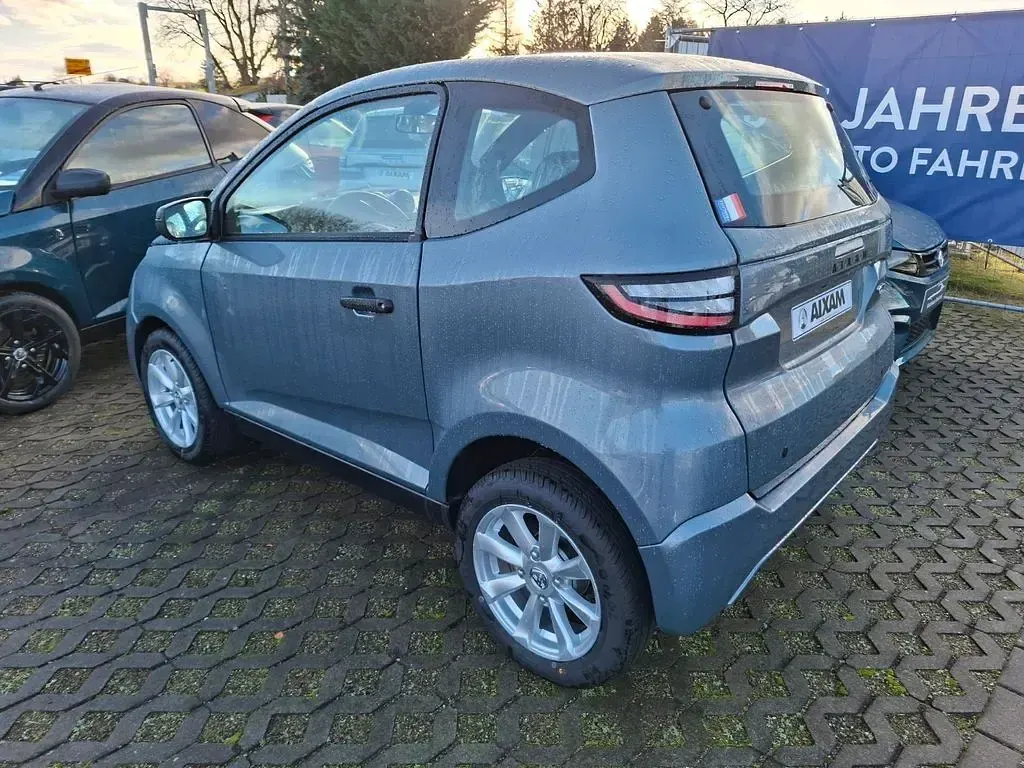Ny Aixam AMBITION Pack 2026 Grå Hatchback