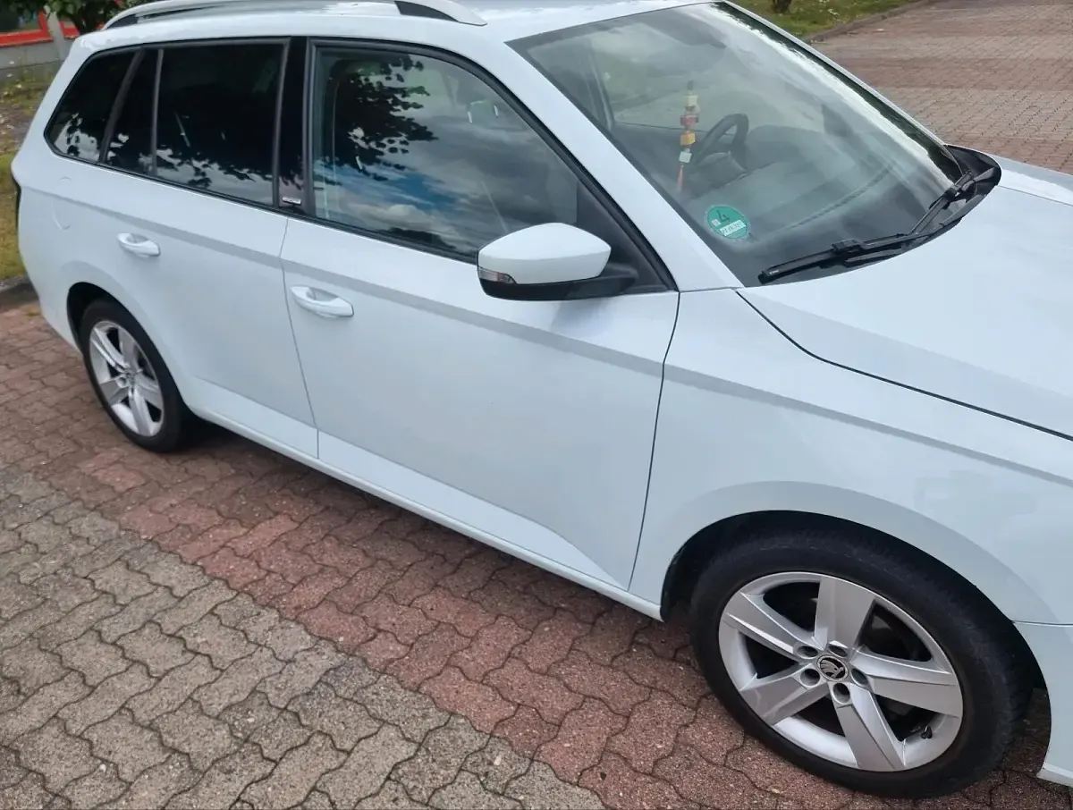 Gebraucht Skoda Fabia 90 PS (66 kW) 2016 Weiß Kombi