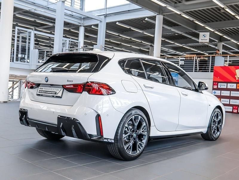 Gebraucht BMW 120 M Sport 170 PS (125 kW) 2025 Weiß Kleinwagen
