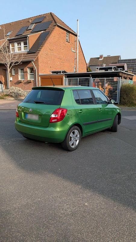 Gebraucht Skoda Fabia Fresh 86 PS (63 kW) 2014 Grün Kleinwagen