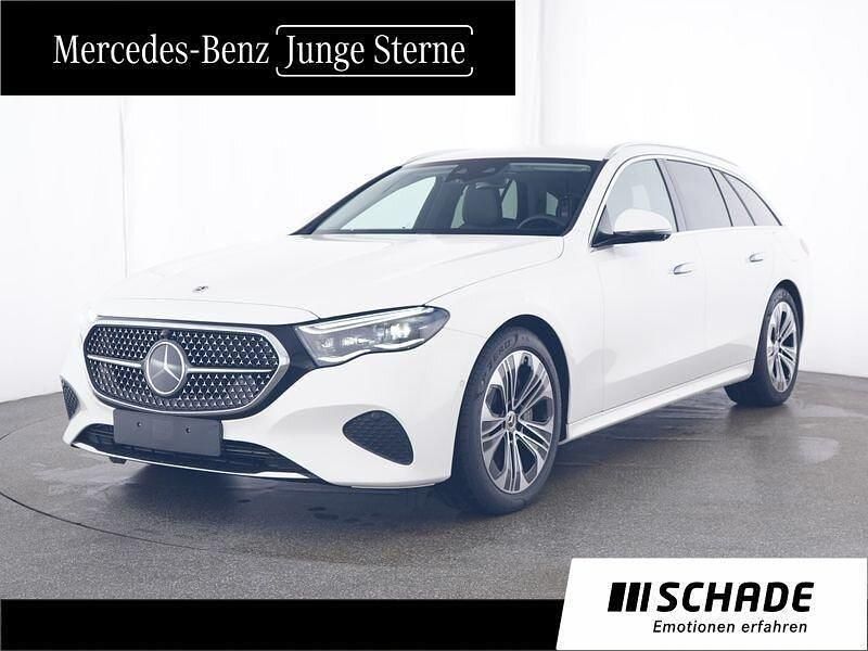 Weiß Gebraucht 2024 Mercedes E300 Advanced Plus Limousine | 47.950 € (Superpreis) - Bild 1/4