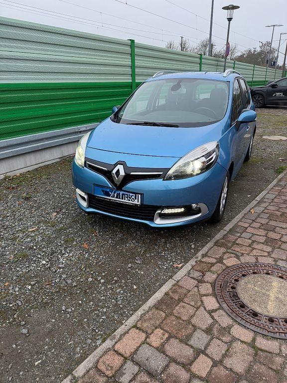 Blau Gebraucht 2014 Renault Grand Scénic III Van / Kleinbus | 5.400 € (Fairer Preis) - Bild 1/4