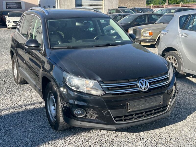 Schwarz Gebraucht 2014 VW Tiguan Sportline SUV | 8.400 € (Fairer Preis) - Bild 1/4