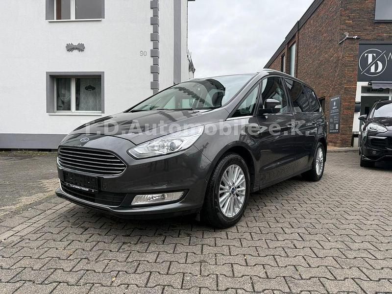 Gebraucht Ford Galaxy Titanium 150 PS (110 kW) 2017 Grau Van / Kleinbus