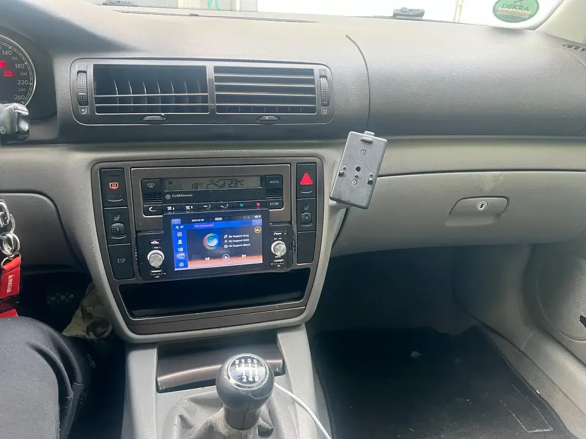 Usata VW Passat 131 CV (96 kW) 2003 Grigio Berlina