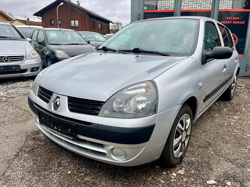 Gebraucht Renault Clio II Dynamique 75 PS (55 kW) 2005 Silber Limousine