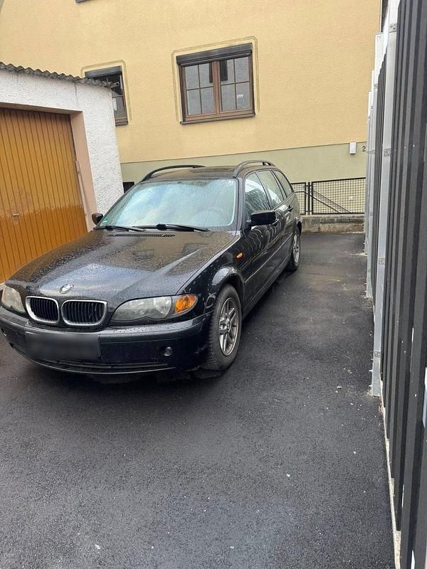 Gebraucht BMW 318 143 PS (105 kW) 2004 Schwarz Kombi