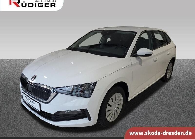 Candyweiss candyweiss Gebraucht 2023 Skoda Scala Cool Plus Kleinwagen | 19.880 € (Fairer Preis) - Bild 1/4