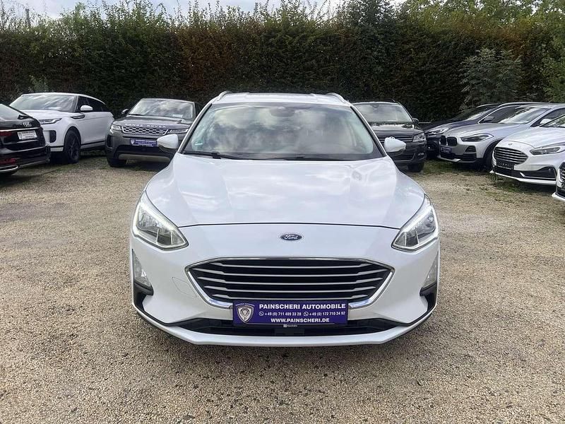 Gebraucht Ford Focus Cool & Connect 120 PS (88 kW) 2020 Frozen white Kombi