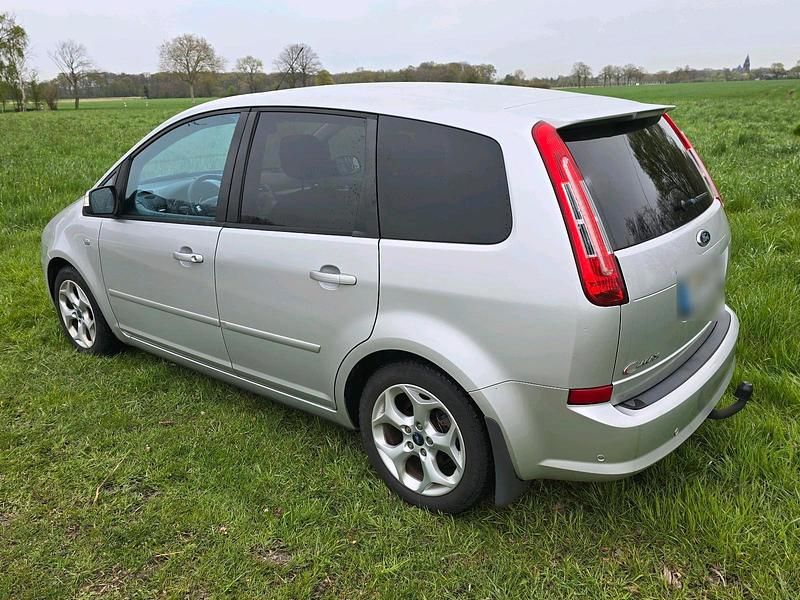 Gebraucht Ford C-MAX Titanium 109 PS (80 kW) 2010 Silber Van / Kleinbus