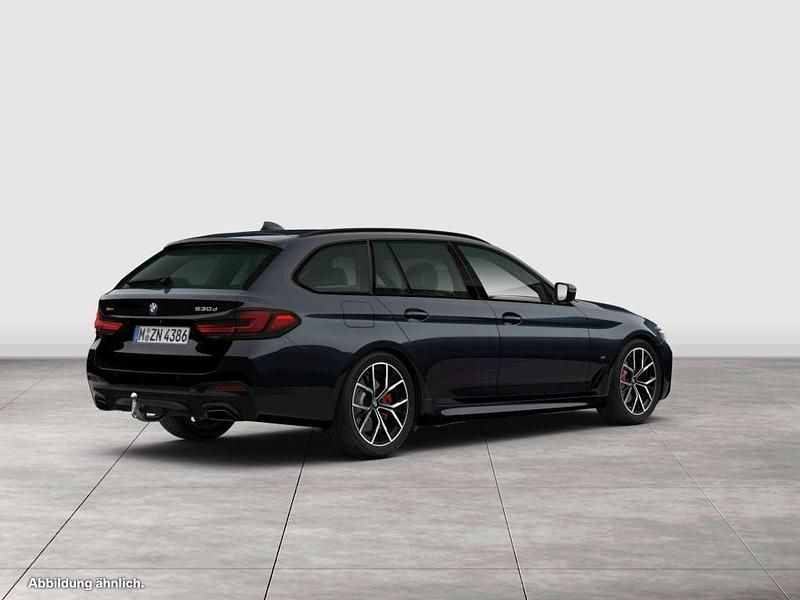 Gebraucht BMW 530 Performance 286 PS (210 kW) 2023 Schwarz Kombi