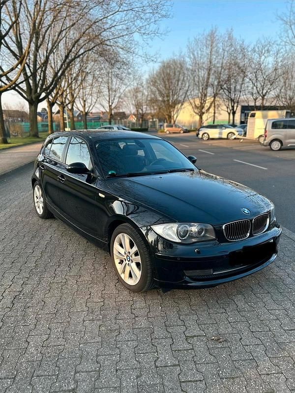 Gebraucht BMW 118 148 PS (108 kW) 2009 Schwarz Kleinwagen
