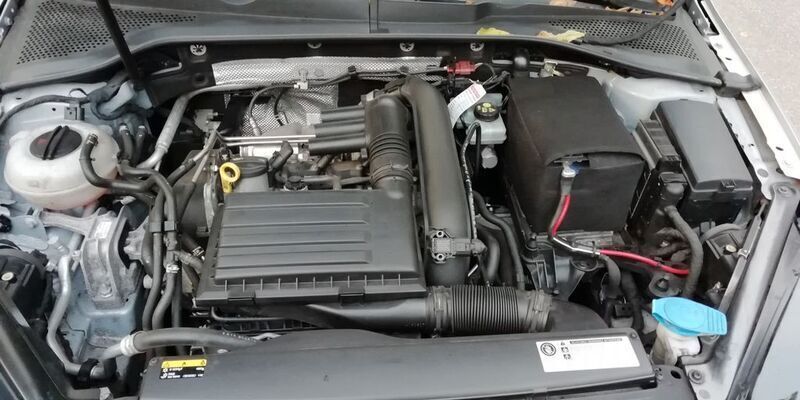 Grau Gebraucht 2016 VW Golf VII Allstar Limousine | 13.000 € (Fairer Preis) - Bild 1/4