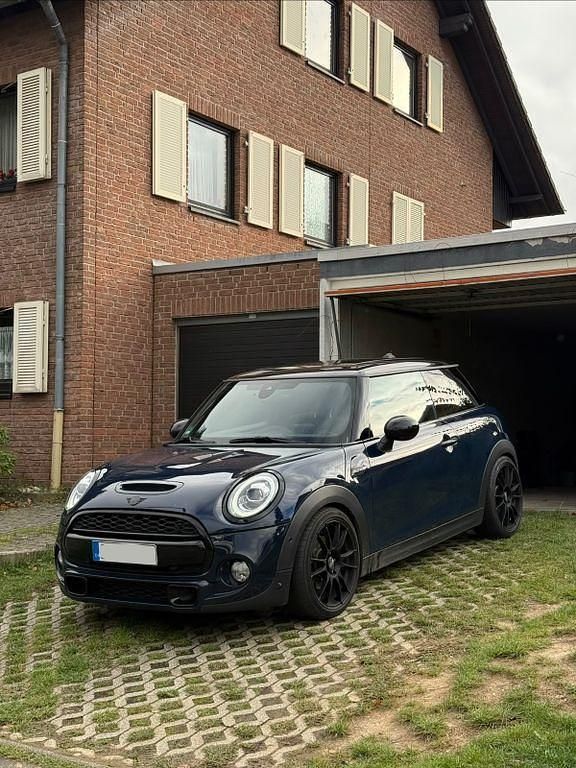 Blau Gebraucht 2018 Mini Cooper S Kleinwagen | 19.999 € (Etwas zu teuer) - Bild 1/4