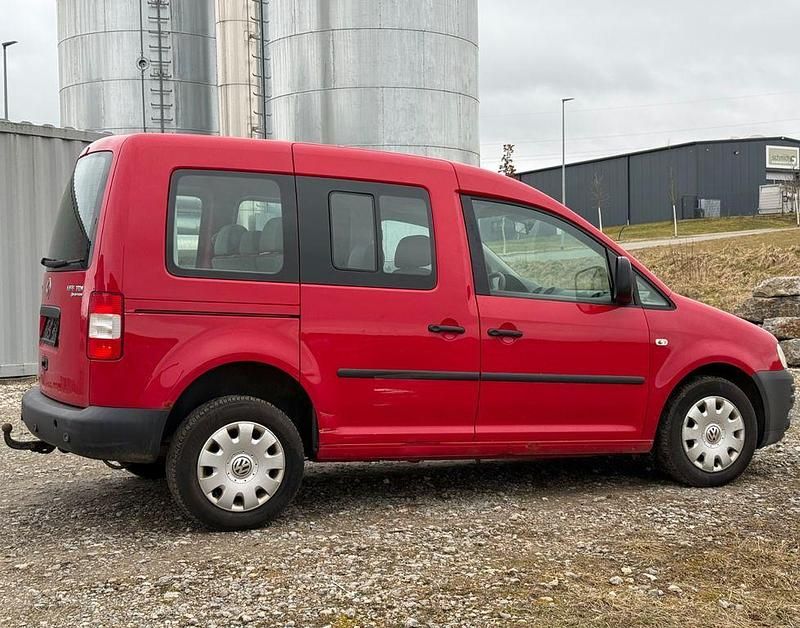 Gebraucht VW Caddy Life 105 PS (77 kW) 2010 Rot Van / Kleinbus