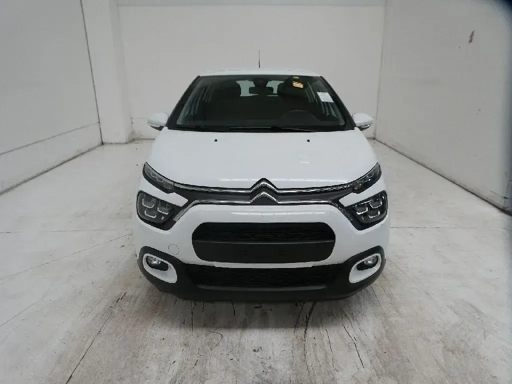 Używany Citroën C3 83 KM (61 kW) 2023 Biały Hatchback