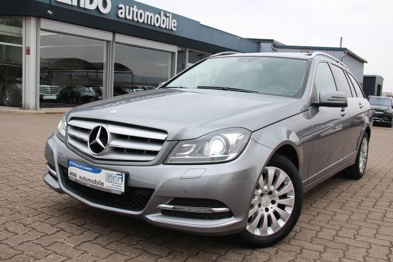 Gebraucht Mercedes C250 204 PS (150 kW) 2012 Silber Kombi