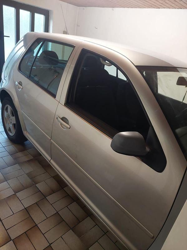 Gebraucht VW Golf III 90 PS (66 kW) 1998 Silber Limousine