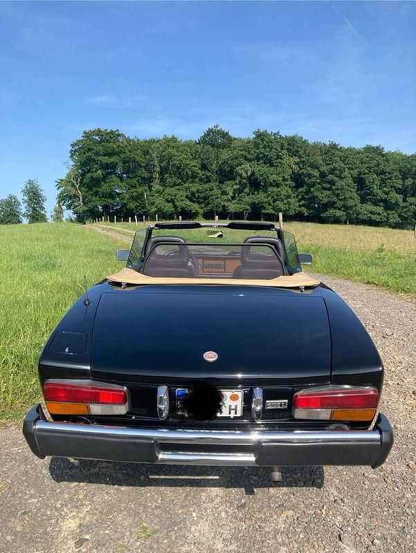 Gebraucht Fiat 124 87 PS (63 kW) 1979 Schwarz Cabrio