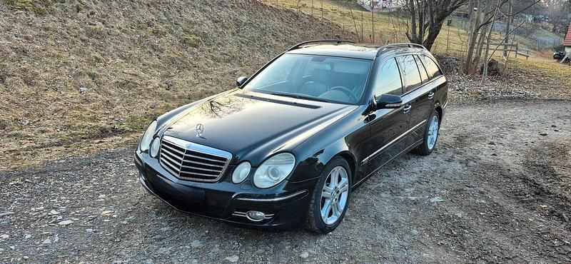 Gebraucht Mercedes E280 190 PS (139 kW) 2006 Schwarz Kombi