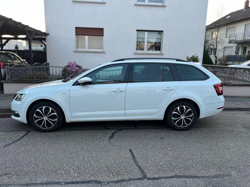 Gebraucht Skoda Octavia Drive 116 PS (85 kW) 2017 Weiß Kombi