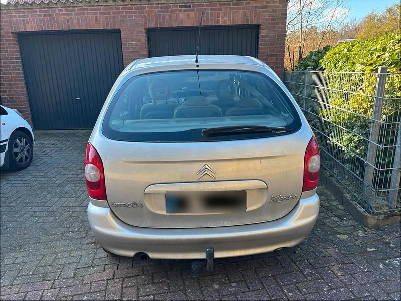 Gebraucht Citroën Xsara 115 PS (84 kW) 2002 Silber Van / Kleinbus
