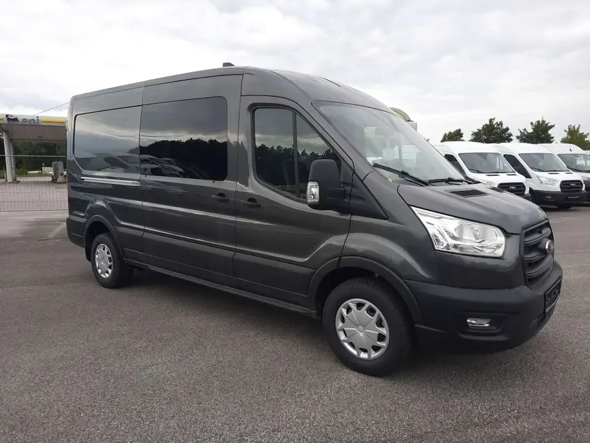 Neu Ford Transit Trend 131 PS (96 kW) 2026 Magneticgrau Van / Kleinbus