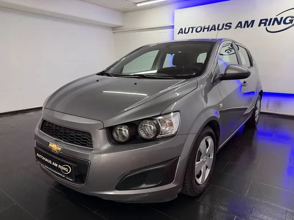 Gebraucht Chevrolet Aveo LT 86 PS (63 kW) 2011 Grau Kleinwagen