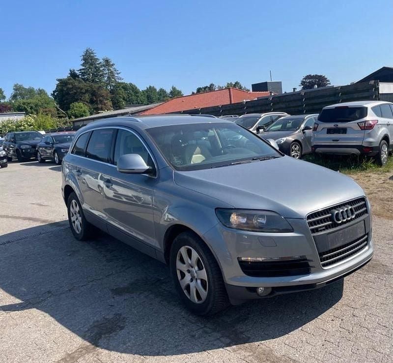 Gebraucht Audi Q7 239 PS (175 kW) 2006 Grau SUV