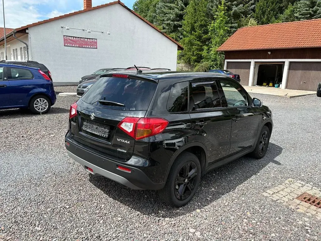 Gebraucht Suzuki Vitara 140 PS (102 kW) 2018 SUV