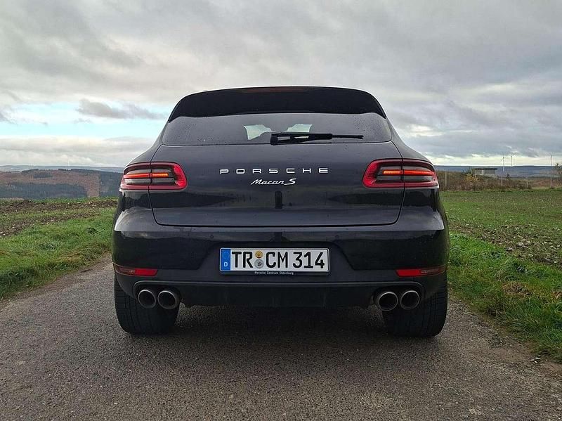Begagnad Porsche Macan S 258 HK (189 kW) 2016 Svart SUV