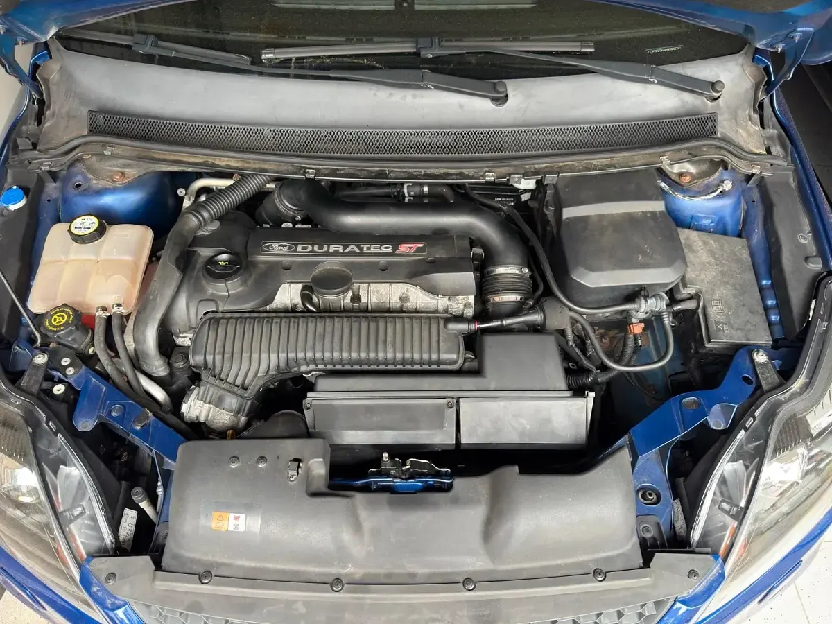 Gebraucht Ford Focus ST 226 PS (166 kW) 2009 Blau Limousine