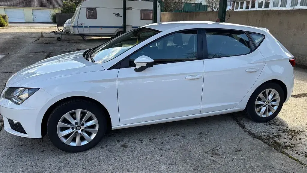 Gebraucht Seat Leon Style 150 PS (110 kW) 2018 Weiß Limousine