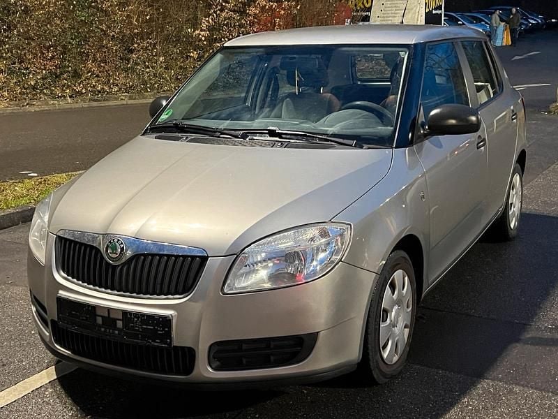 Grau Gebraucht 2008 Skoda Fabia Kleinwagen | 1.690 € (Fairer Preis) - Bild 1/4