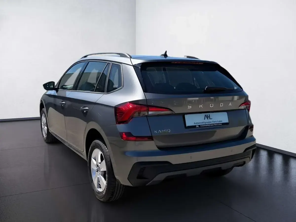 Neu Skoda Kamiq Selection 116 PS (85 kW) 2026 Blackmagic perleffekt SUV