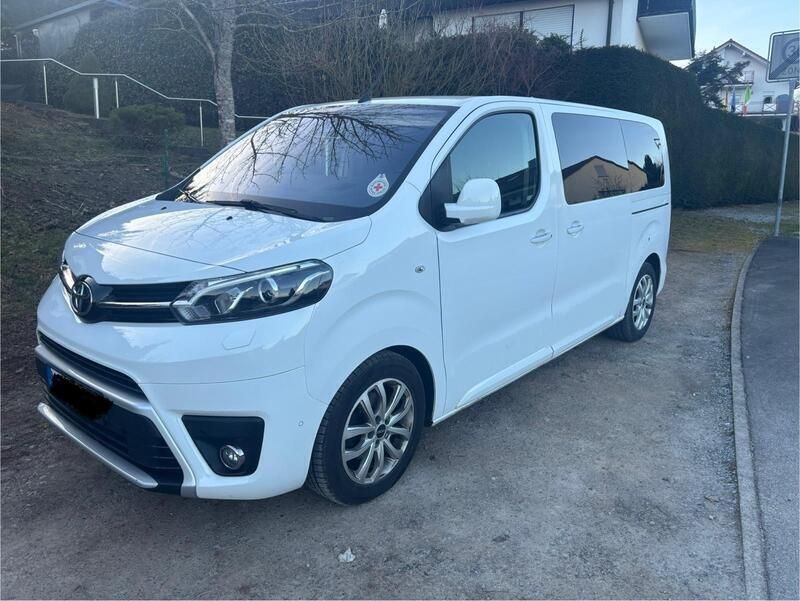 Weiß Gebraucht 2020 Toyota Proace Executive Van | 37.000 € (Fairer Preis) - Bild 1/4