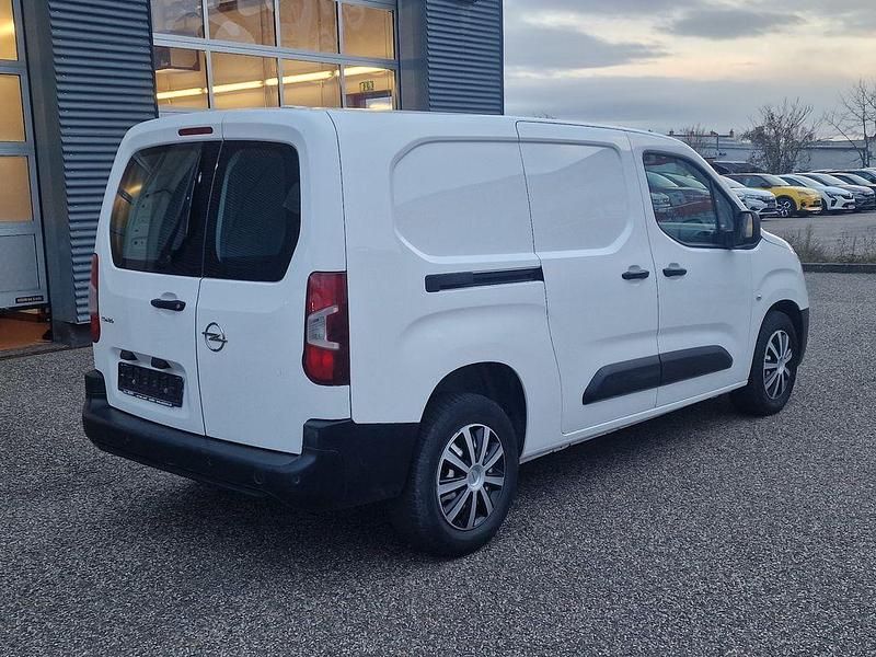 Gebraucht Opel Combo Edition 131 PS (96 kW) 2022 Weiß Van / Kleinbus